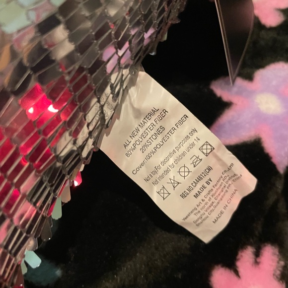 CHRISTIAN SIRIANO NWT Halloween Silver Sequin Plush Weighted Ghost 🪩👻🪩 - Picture 7 of 10